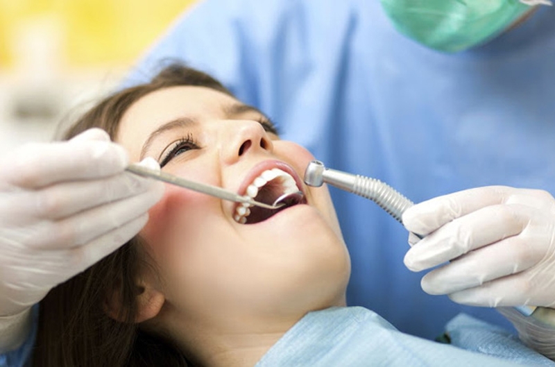 &Delta;&epsilon;&lambda;&iota;ό&pi;&omicron;&upsilon;&lambda;&omicron;&sigmaf; &Sigma;&tau;έ&phi;&alpha;&nu;&omicron;&sigmaf;